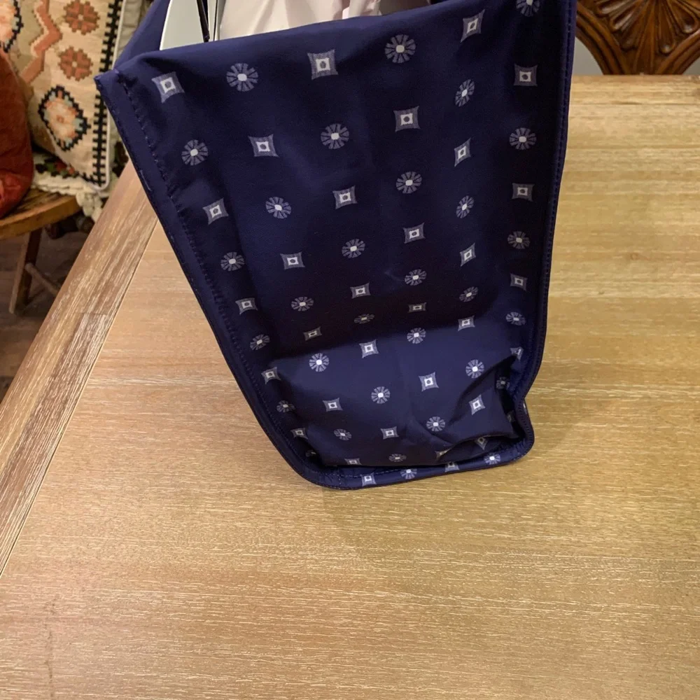 NWT Tory Burch Ella Tote in the color Nothing Ditsy - Picture 7 of 9